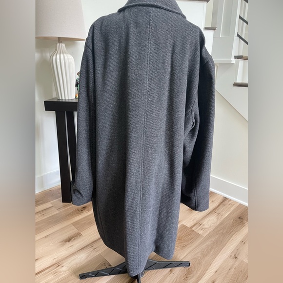 Men’s suit/dress coat, XL
Wool blend - Picture 4 of 8